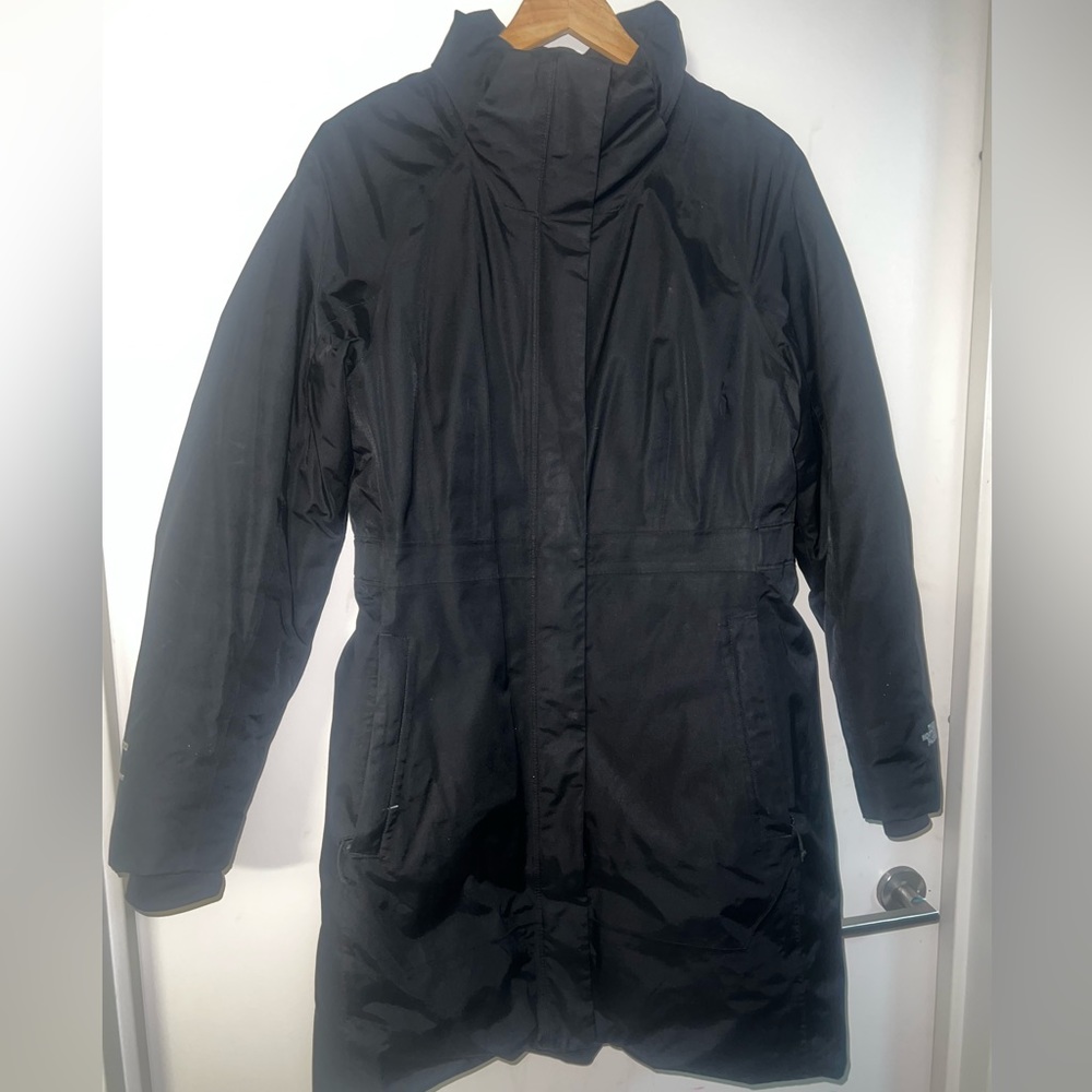 The NorthFace : Artic Parka 
Large 
Worn a lot